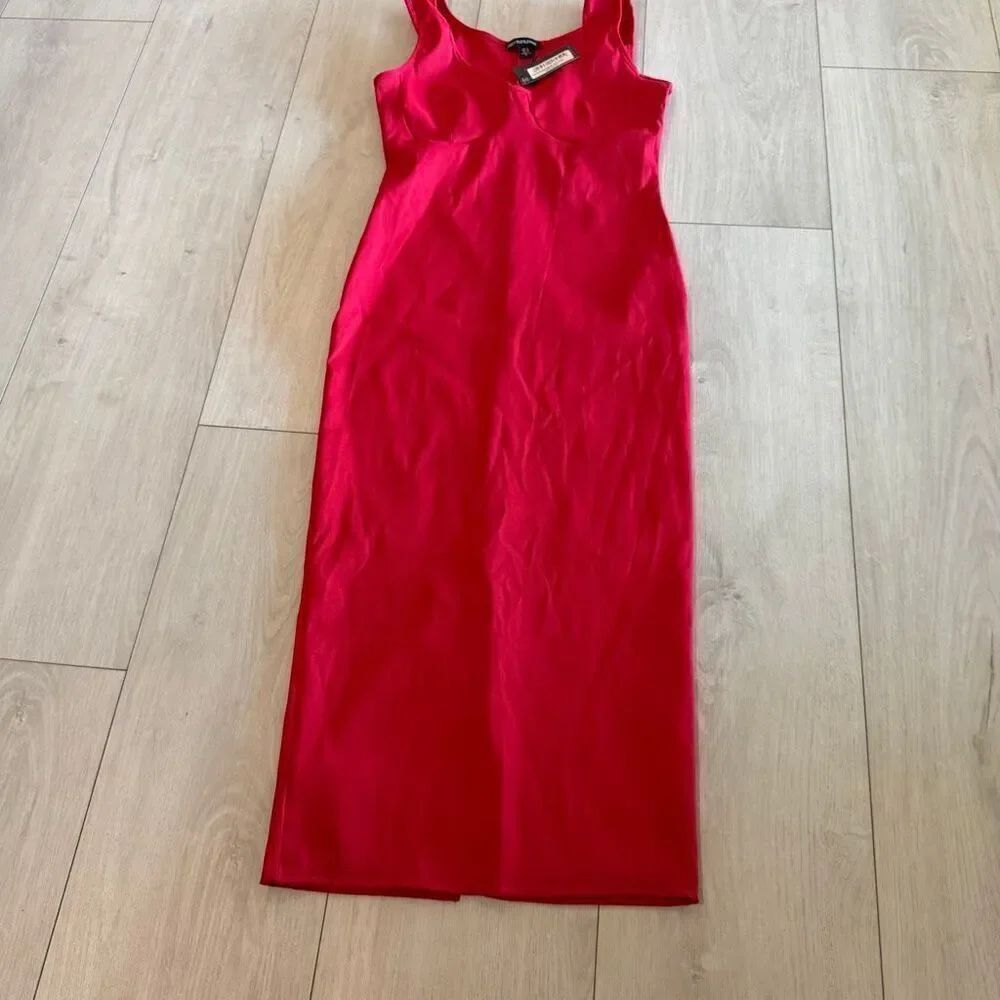 Prettylittlething "Shape red cup detail strappy midi dress size 6